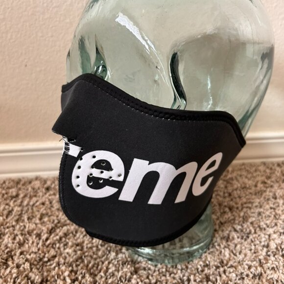 Supreme Windstopper Face Mask black neoprene skiing outdoor sport dust - Picture 2 of 7